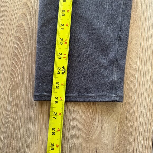 Alo Yoga Airbrush Capri Leggings Heather Gray M - Picture 7 of 11